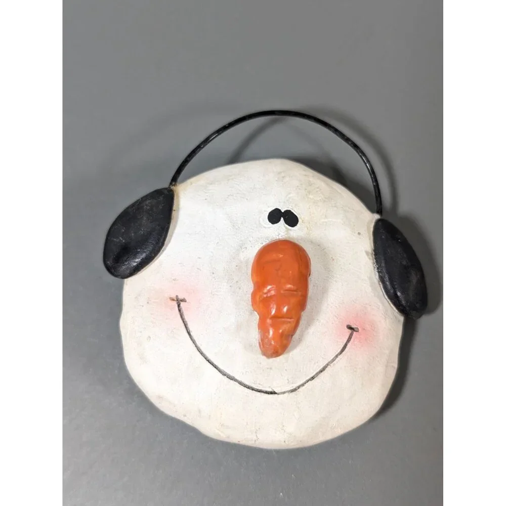 Country Christmas Snowman‎ Pin White Resin Holiday Winter